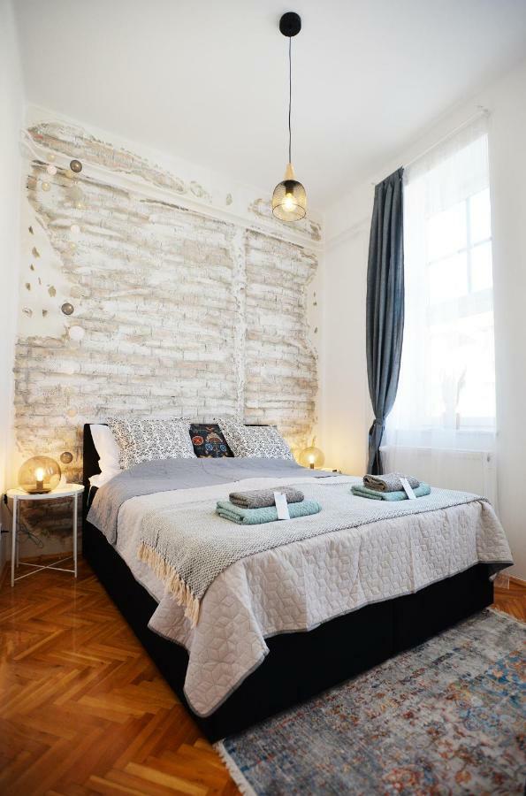 Inda Apartment
